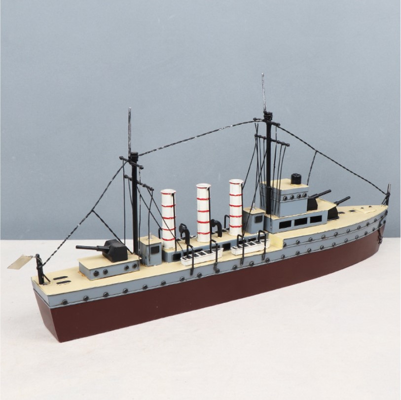 Mô hình tàu chiến kim loại cổ điển