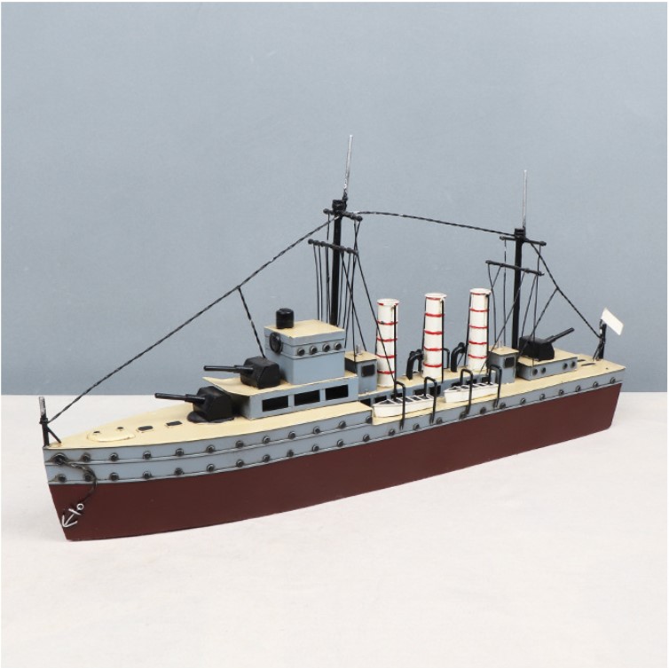 Mô hình tàu chiến kim loại cổ điển