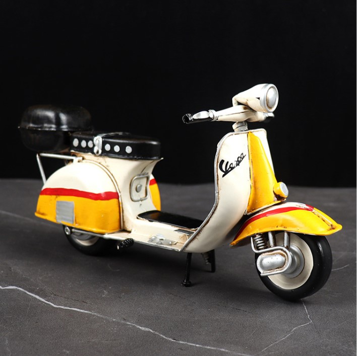 mo hinh vespa co