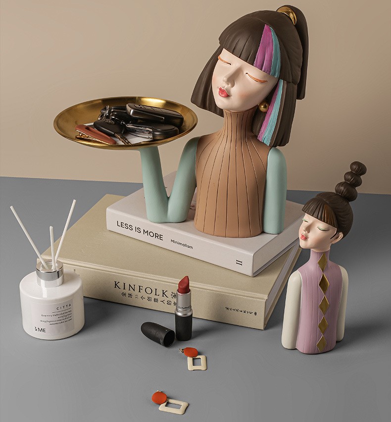 tuong co gai trang tri phong khach