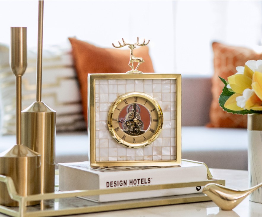 dong ho de ban bang dong