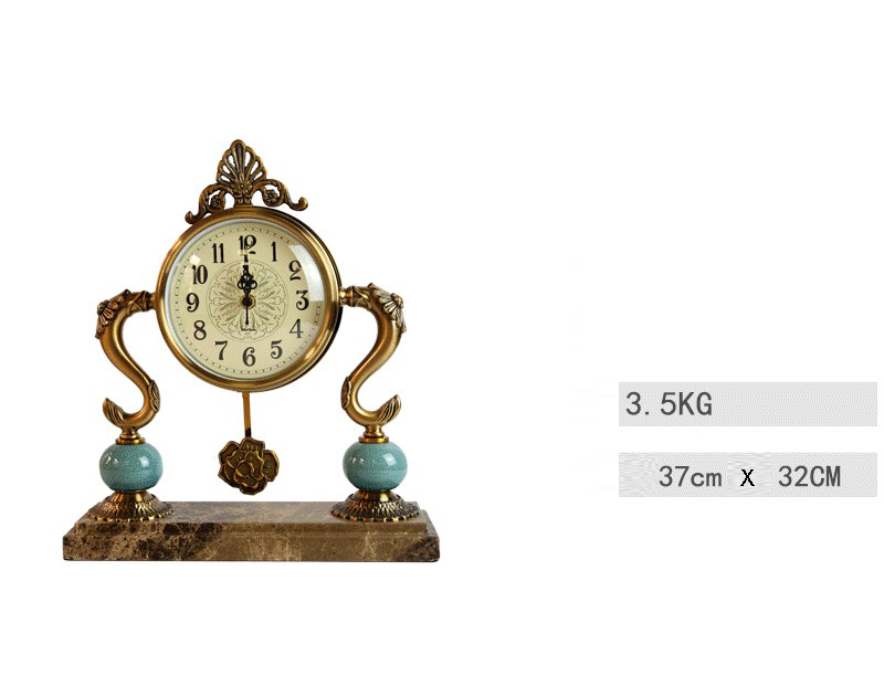 dong ho de ban trang tri 