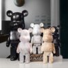Gấu Bearbrick bụng bự trang trí phòng khách