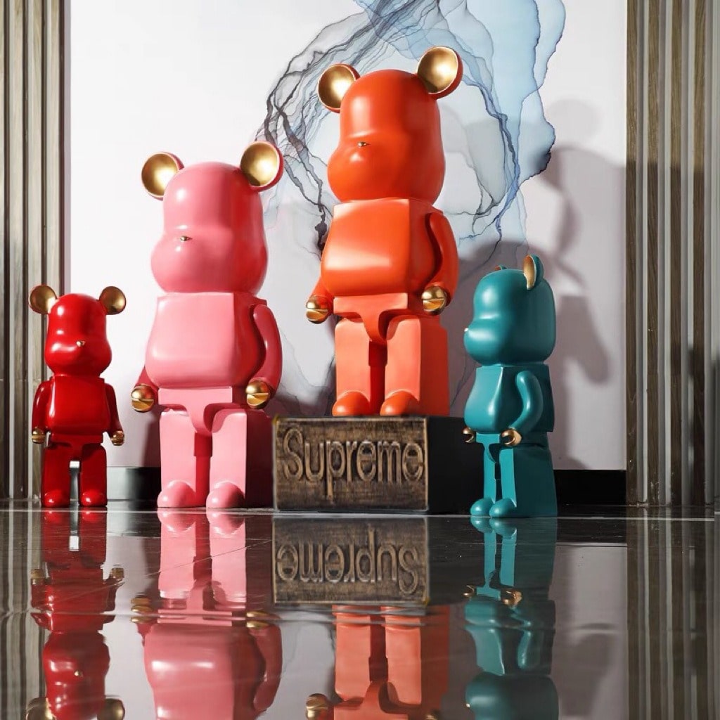Gấu bearbrick bụng bự nhiều màu trang trí nội thất 