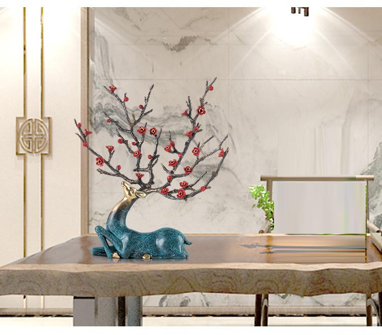 Tượng hươu sừng hoa anh đào 