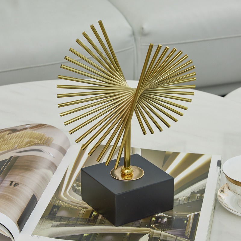 Mô hình kèn bay trang trí