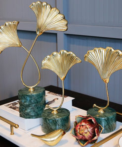 Lá cây đế cẩm thạch