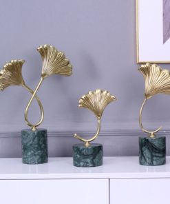 Lá cây đế cẩm thạch