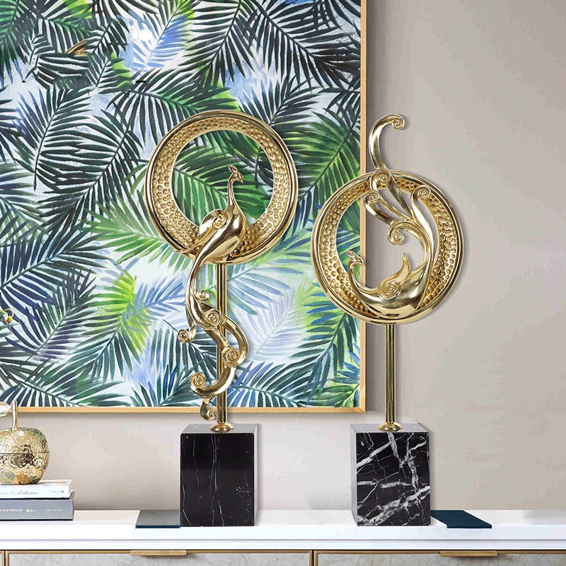 Đôi công phượng decor phòng khách