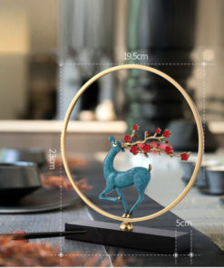 Mẫu hươu decor phòng khách sang trọng