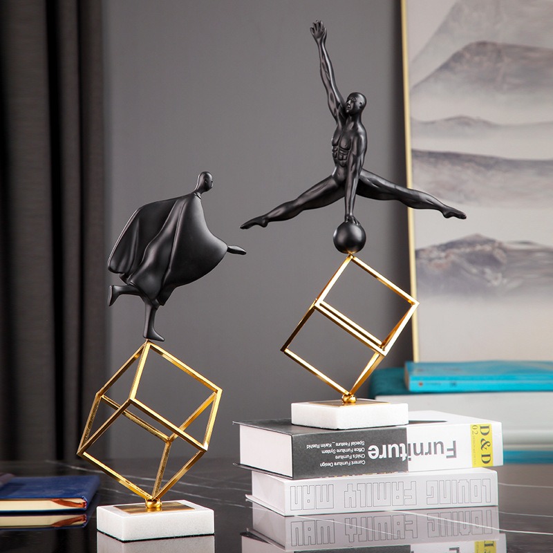 Nghệ sĩ xiếc trang trí