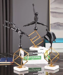 Nghệ sĩ xiếc trang trí