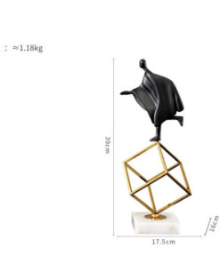 Nghệ sĩ xiếc trang trí