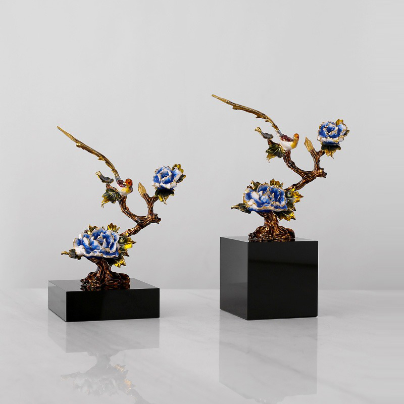 Decor chim và hoa để bàn