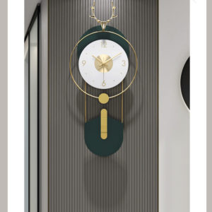 Đồng hồ treo tường hình đầu hươu đơn giản