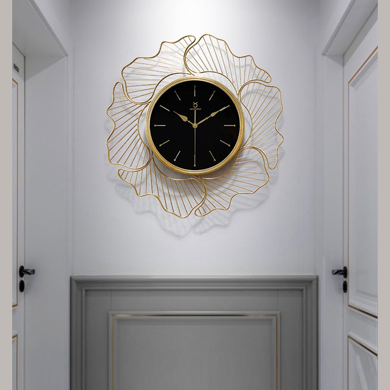 Đồng hồ treo tường hình bông hoa