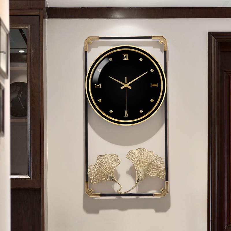 Đồng hồ treo tường đơn giản