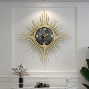 Đồng hồ treo tường bằng kim loại