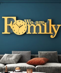 Đồng hồ treo tường "We Are Family"