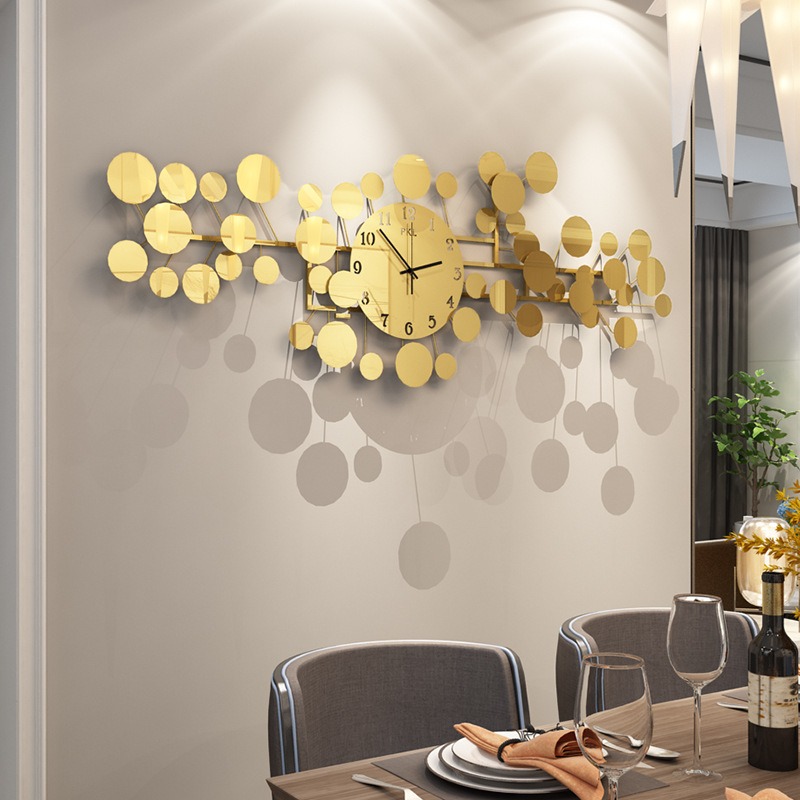 Đồng hồ treo tường mạ titan cao cấp