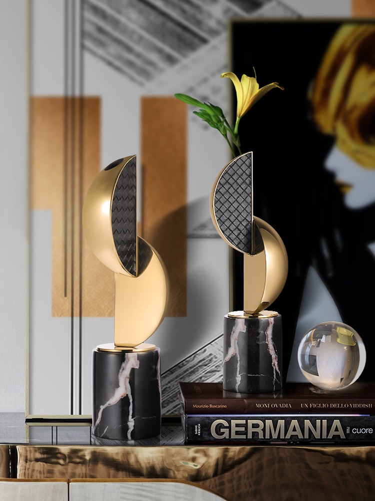 Bình hoa dạng hình học trang trí