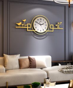Đồng hồ treo tường phong cách đơn giản