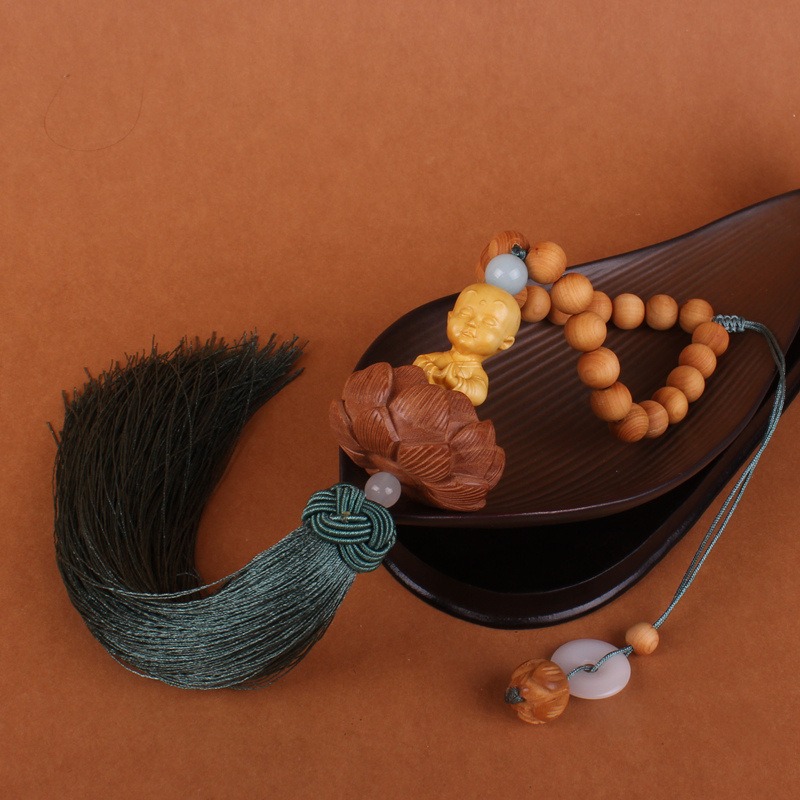 2_O1CN012xVvro1DJLwSyD8F9_!!3985600195-0-cib Khánh treo ô tô mặt Phật điêu khắc ý nghĩa