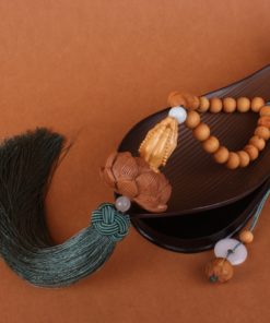 Khánh treo ô tô mặt Phật điêu khắc ý nghĩa