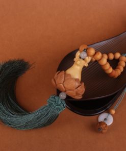 Khánh treo ô tô mặt Phật điêu khắc ý nghĩa