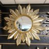Gương trang trí mặt trời tỏa nắng