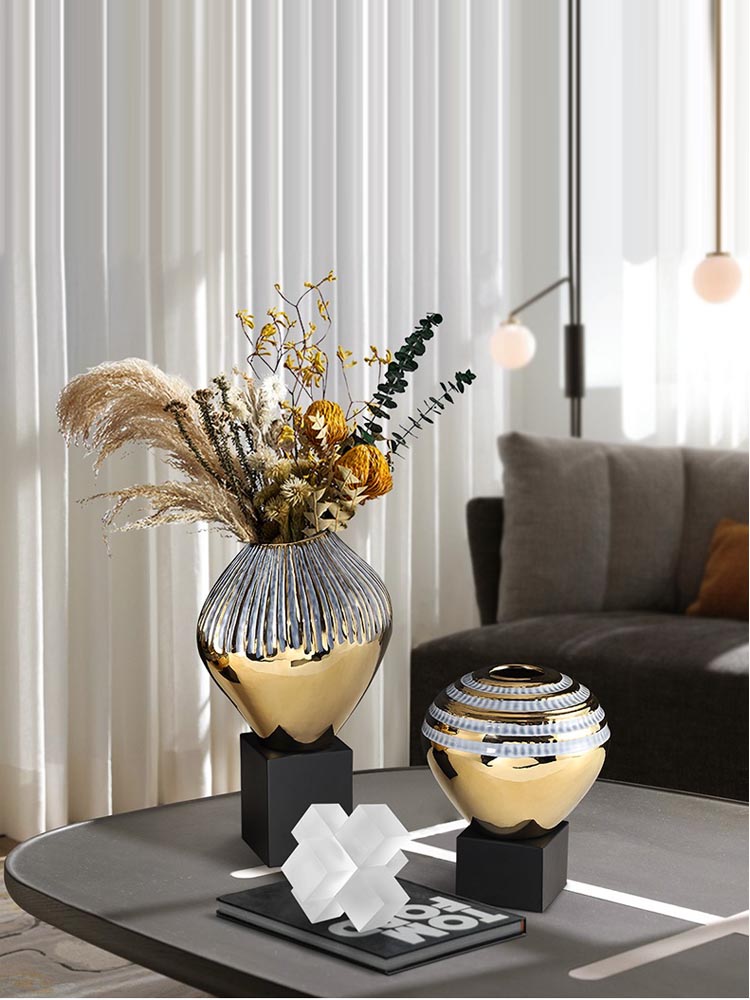 lo-cam-hoa-hinh-cay-xuong-rong 8 Lọ cắm hoa hình cây xương rồng đẹp