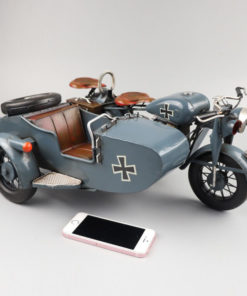 Mô hình xe 3 bánh cổ điển