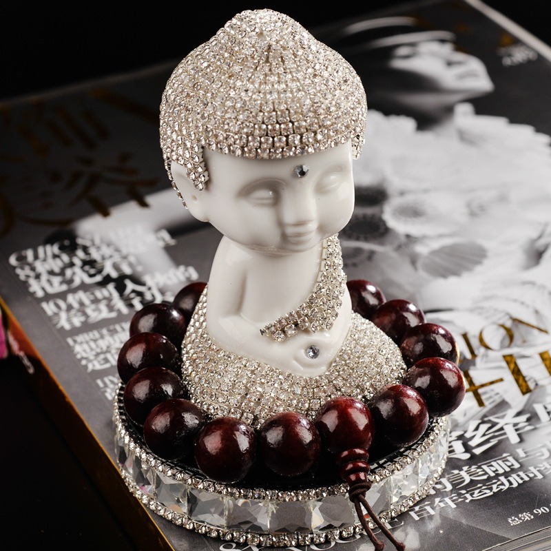 Tượng Như Lai bình an để xe oto ý nghĩa Tượng Như Lai bình an để xe oto ý nghĩa