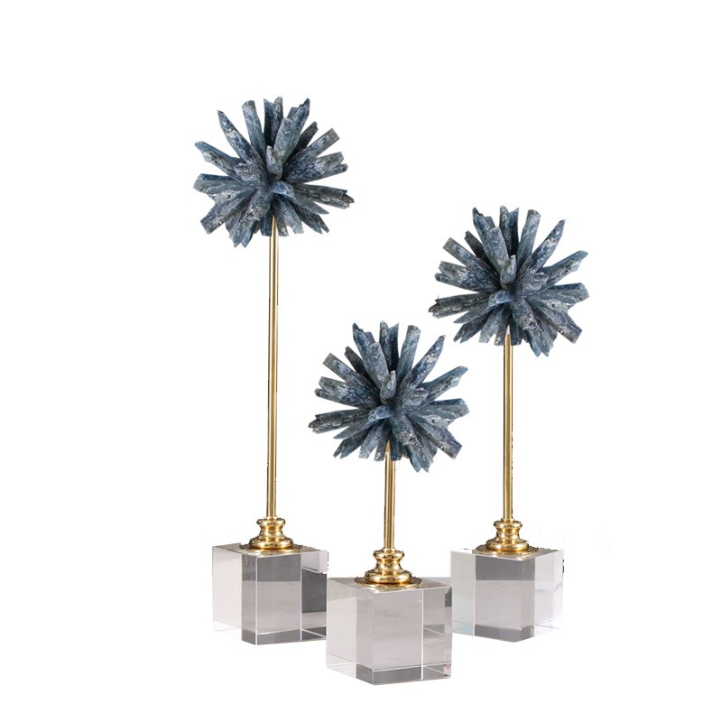 qua-cau-gan-da-pha-le 5 - Copy Quả cầu gắn đá pha lê tự nhiên