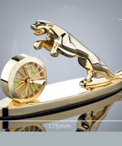 Tượng con báo để taplo oto trang trí