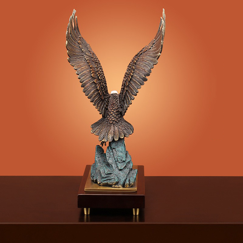 Tượng đại bàng phong thủy