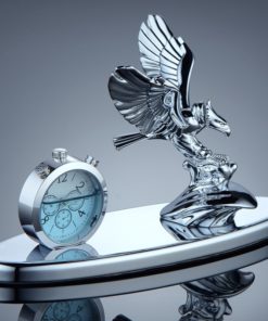 Tượng đại bàng tung cánh trang trí oto