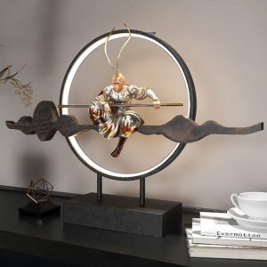 Tượng tôn ngộ không để bàn sang trọng