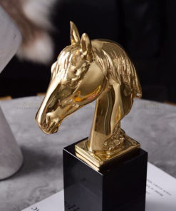 Mô hình đầu ngựa để bàn