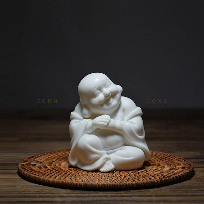 Tượng Di Lặc để xe ô tô bằng gốm sứ tài lộc Tượng Di Lặc để xe ô tô bằng gốm sứ tài lộc