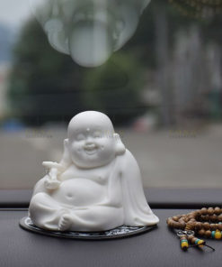 Tượng phật di lặc để xe ô tô bắng gốm sứ
