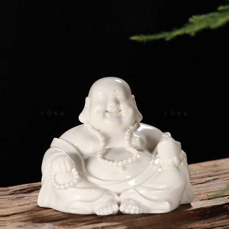 tuong-di-lac-de-xe-hoi-5 Tượng Di Lặc để xe hơi mang tài lộc