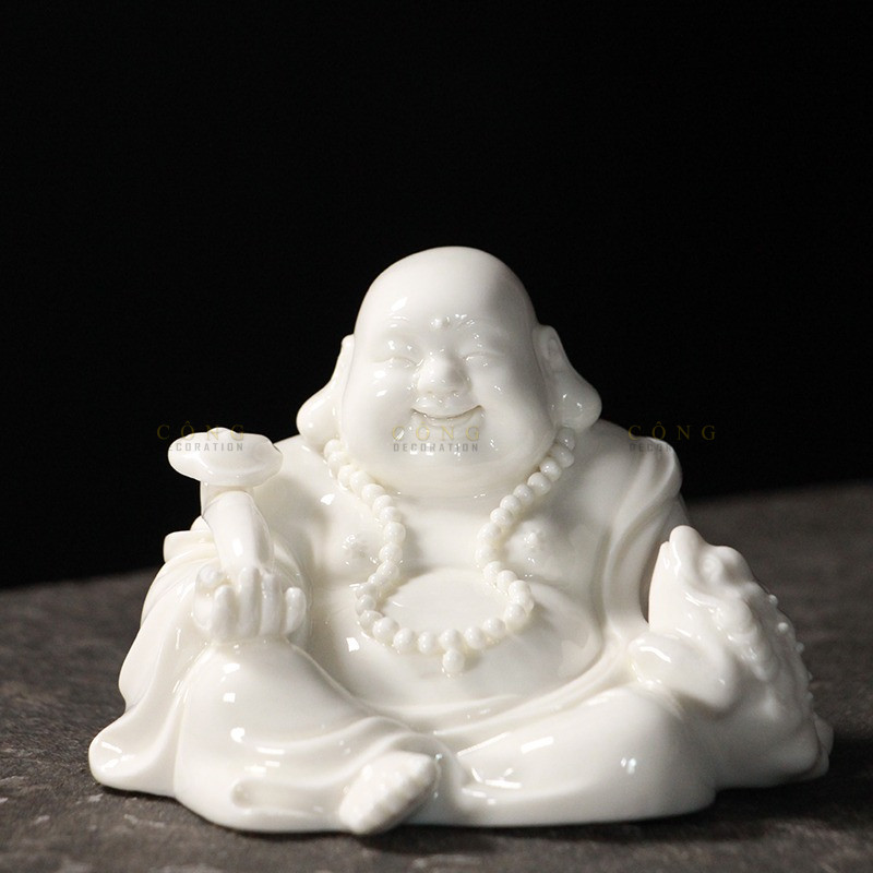 Tượng Di Lặc để xe hơi mang tài lộc Tượng Di Lặc để xe hơi mang tài lộc