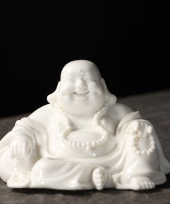 Tượng Di Lặc để xe hơi mang tài lộc