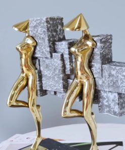 Mô hình trang trí trìu tượng lạ mắt