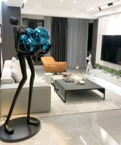 Tượng nghệ thuật kết hợp đèn sàn trang trí sang trọng