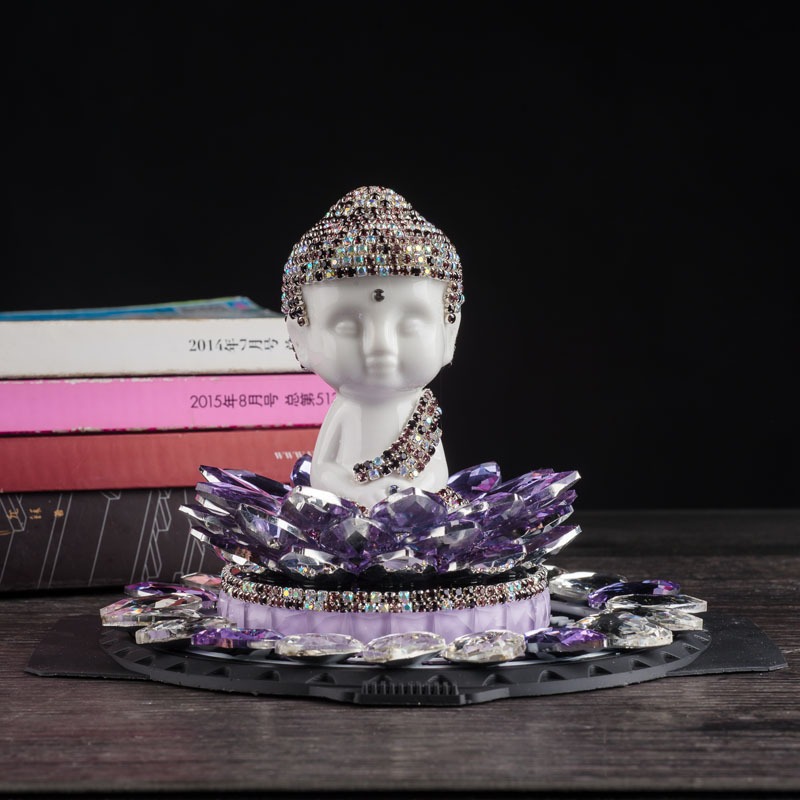 tuong-phat-nhu-lai-gan-da-de-oto-2 Tượng Phật Như Lai gắn đá để taplo oto