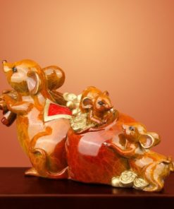 Tượng chuột kéo túi tiền