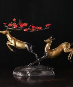 Đôi hươu may mắn làm quà khai trương