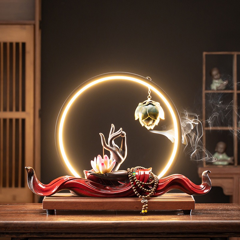 Thác hương trầm bàn tay Phật